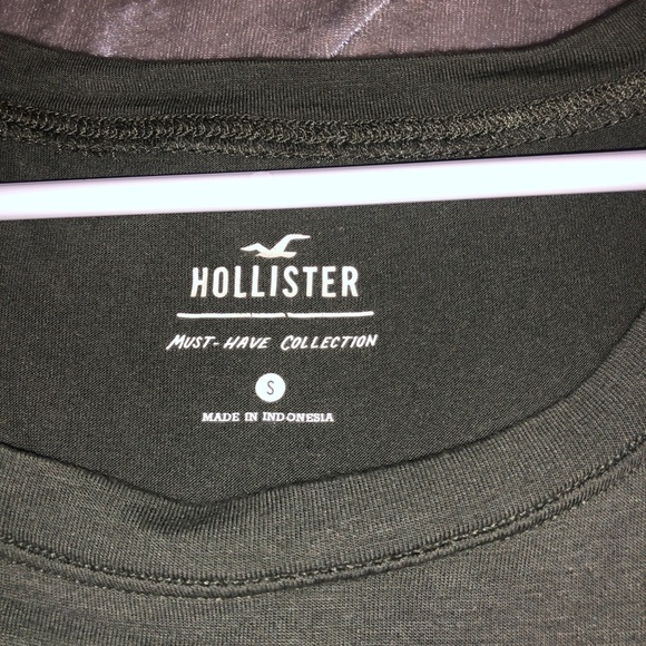 Hollister pocket tee - Picture 2 of 2